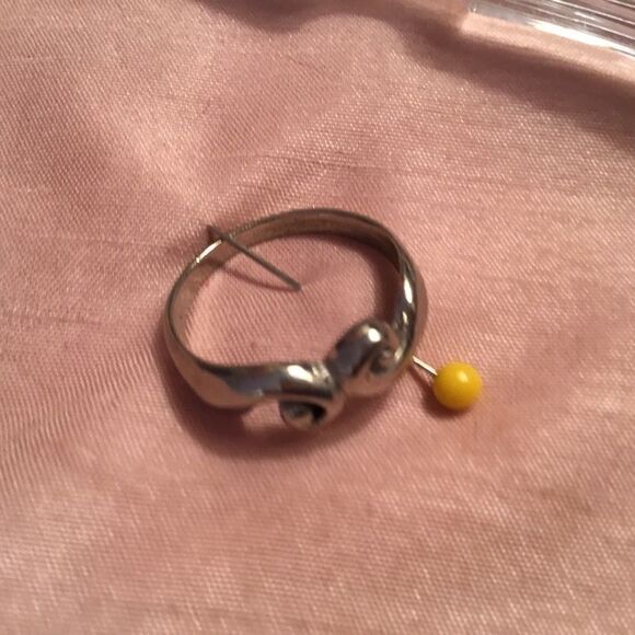 Silver Ring Size 9 - Picture 3 of 6